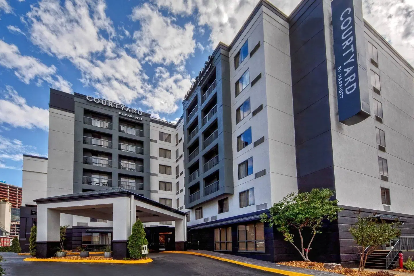 Courtyard by Marriott Nashville Vanderbilt/West End EXTERIOR
