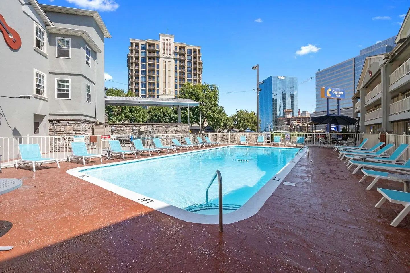 Comfort Inn Downtown Nashville/Vanderbilt OUTDOOR_POOL
