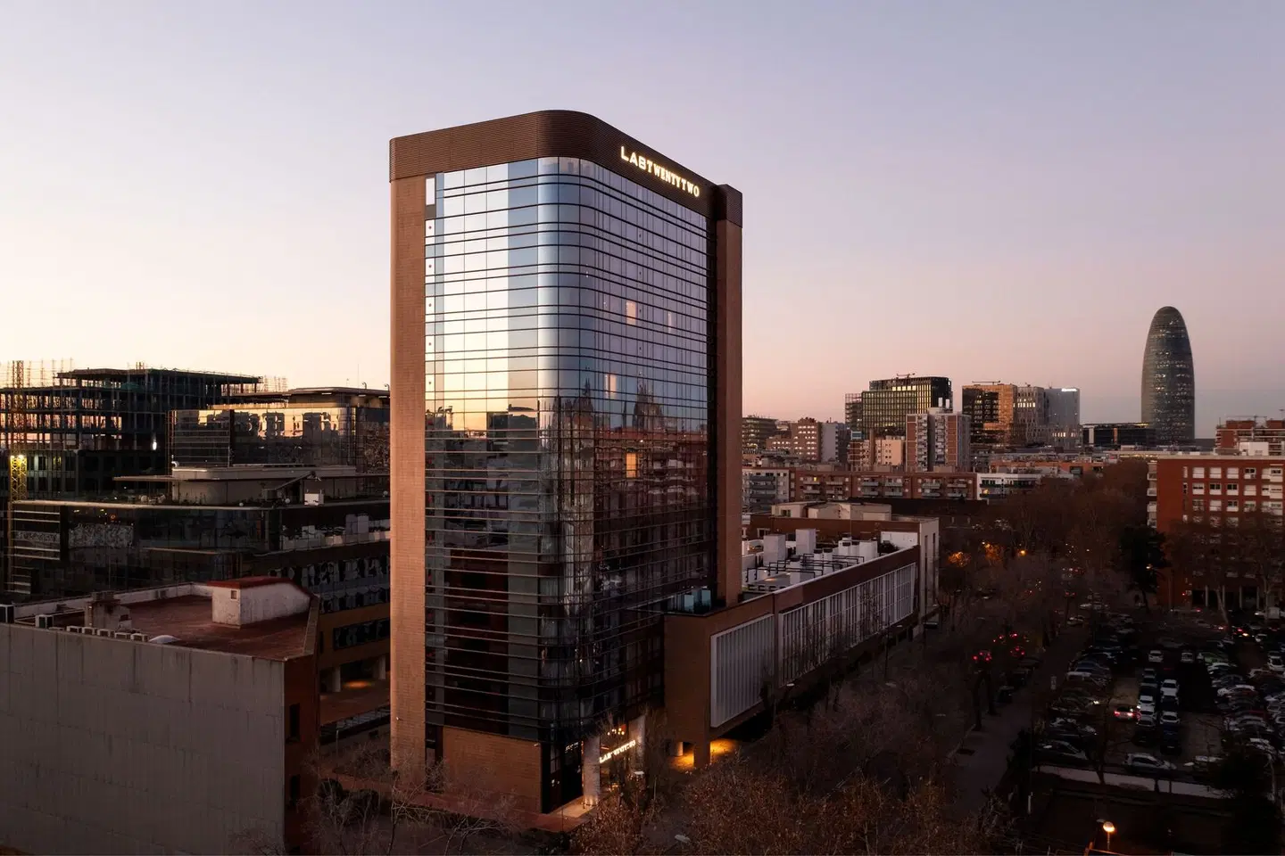 Labtwentytwo Barcelona, a Tribute Portfolio Hotel EXTERIOR