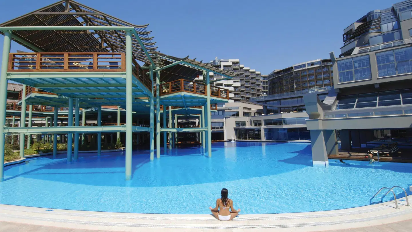 Limak Lara De Luxe Resort OUTDOOR_POOL
