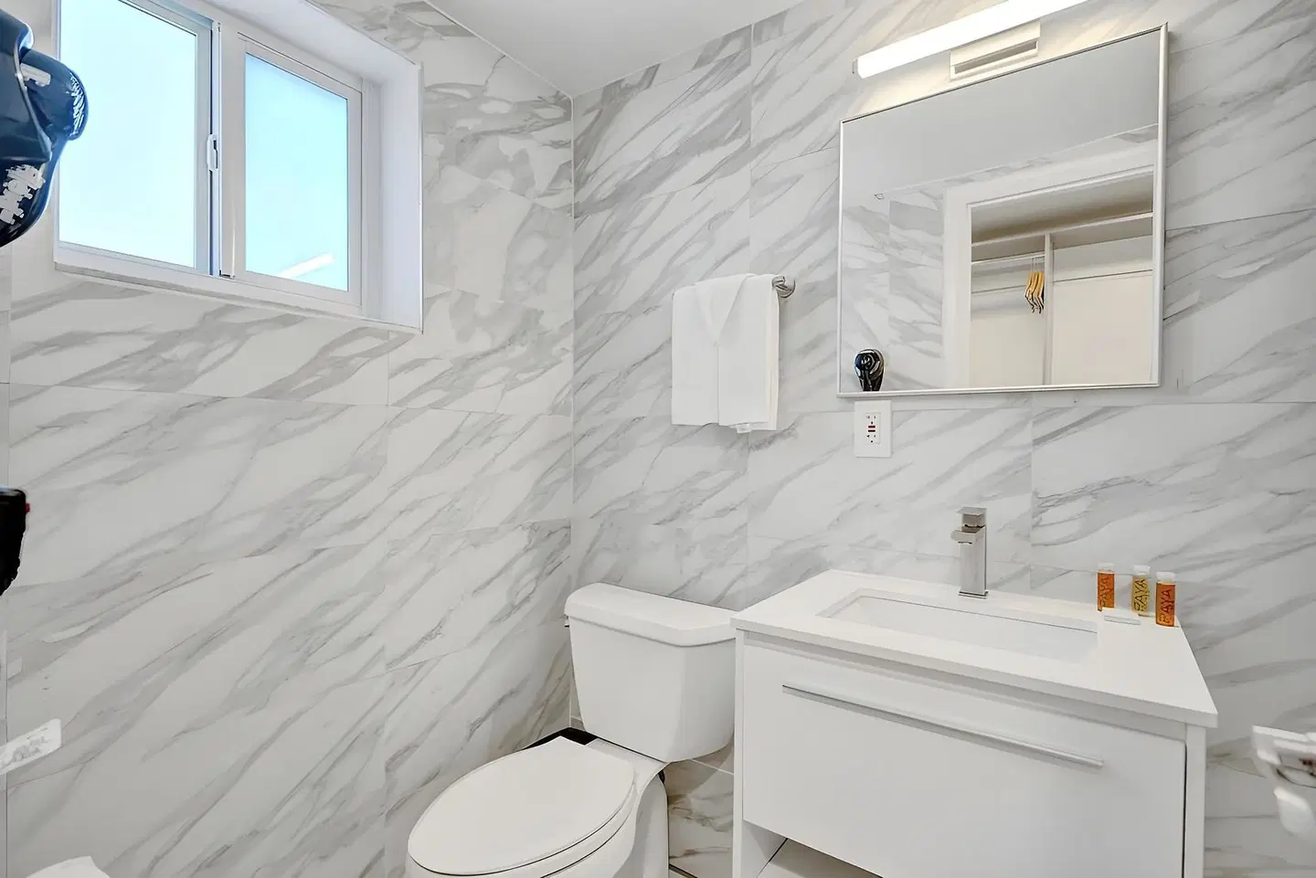 The Garden Hotel & Resort Badezimmer