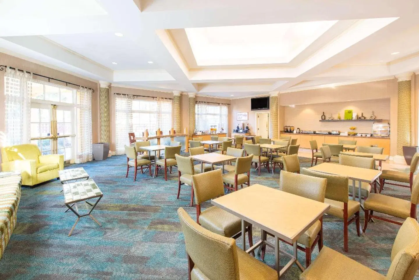 La Quinta Inn & Suites by Wyndham Tampa Brandon Regency Park Restaurant