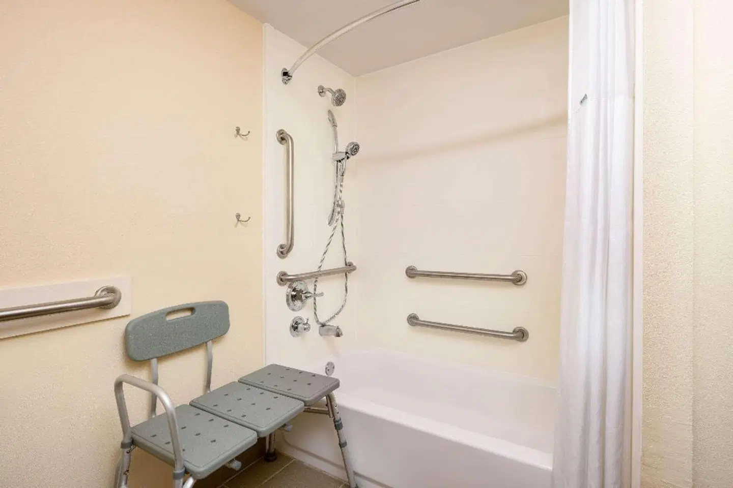 Days Inn by Wyndham Murphy Badezimmer