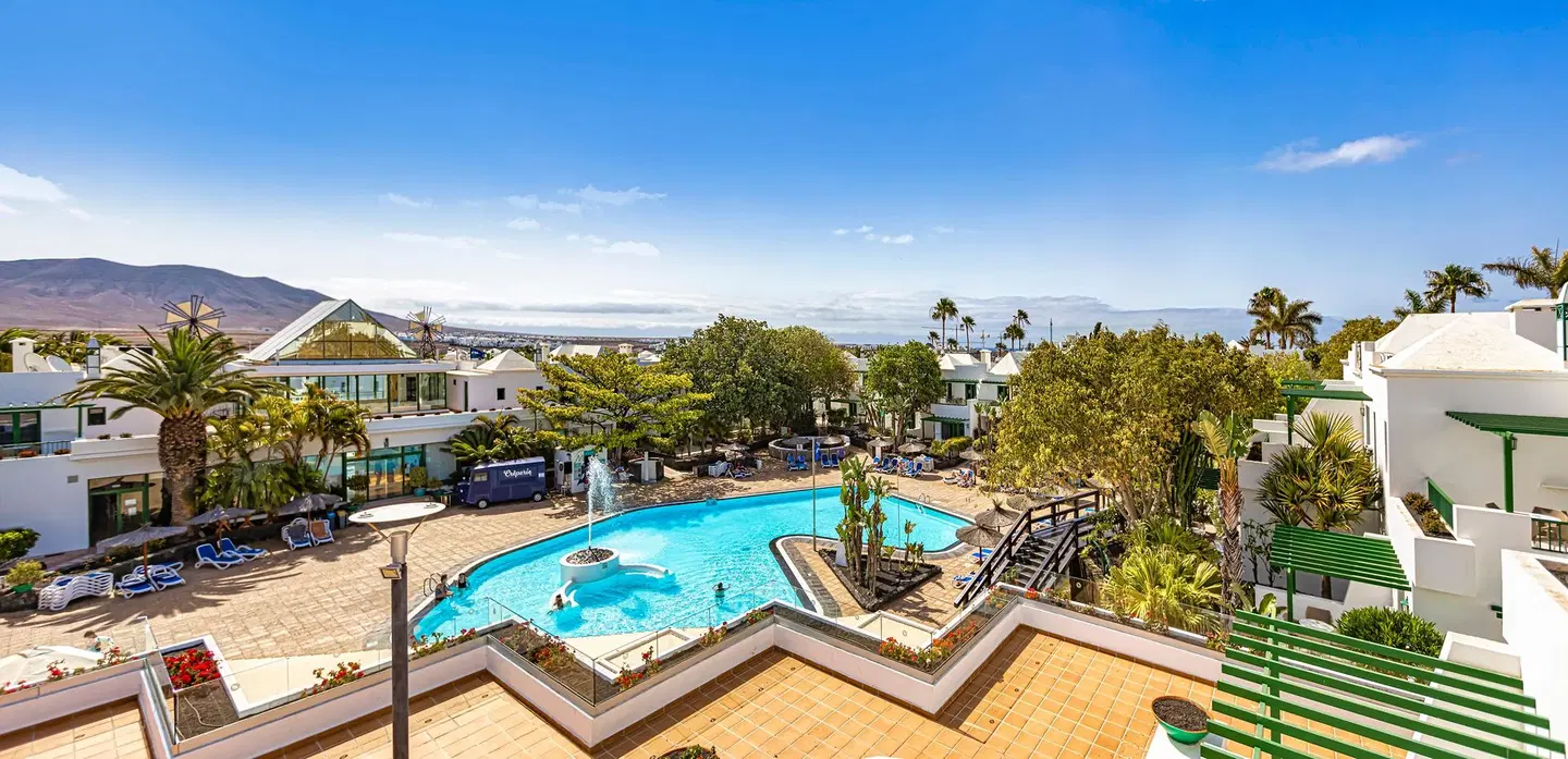 THB Royal OUTDOOR_POOL