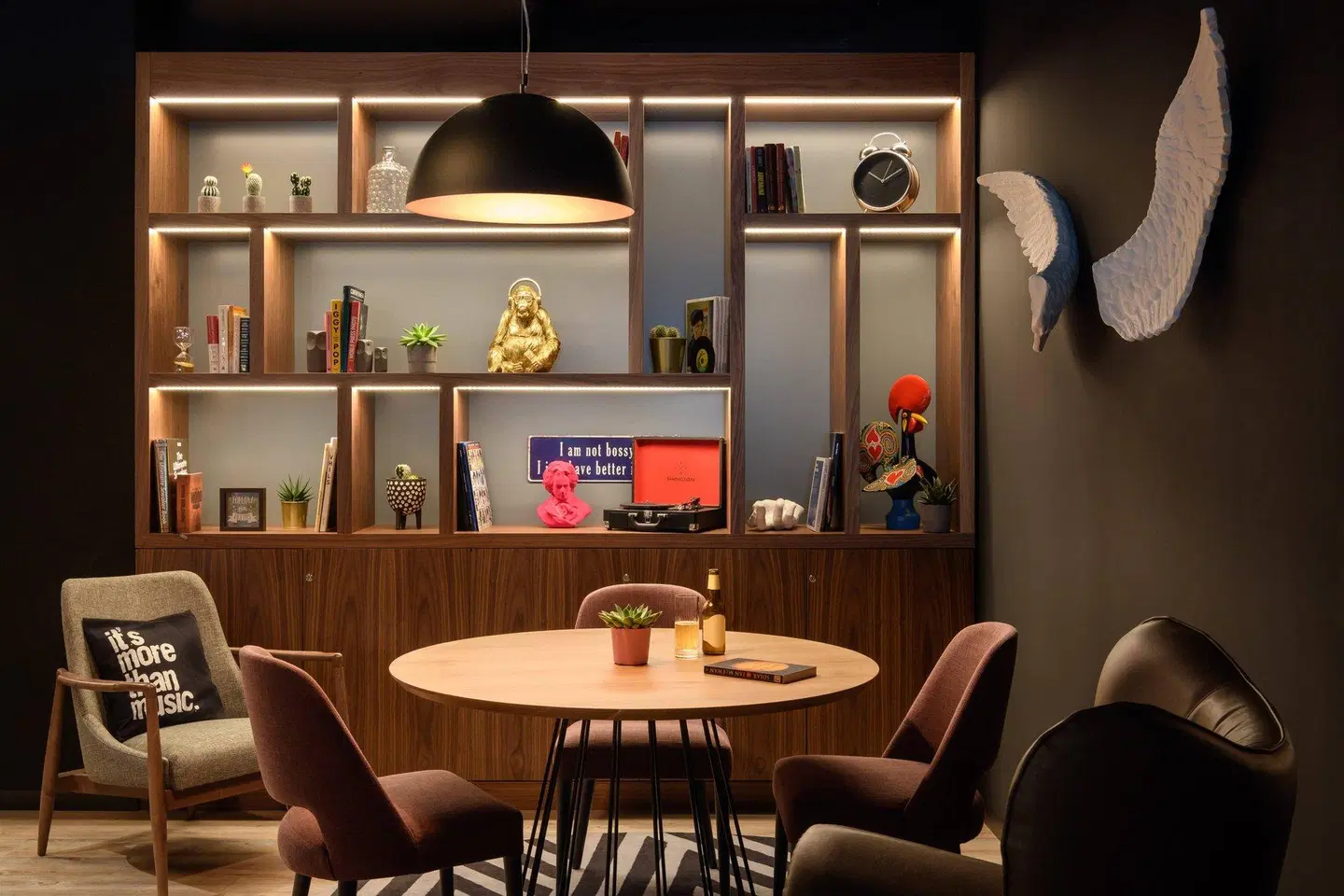 Moxy Lisboa Oriente Bar