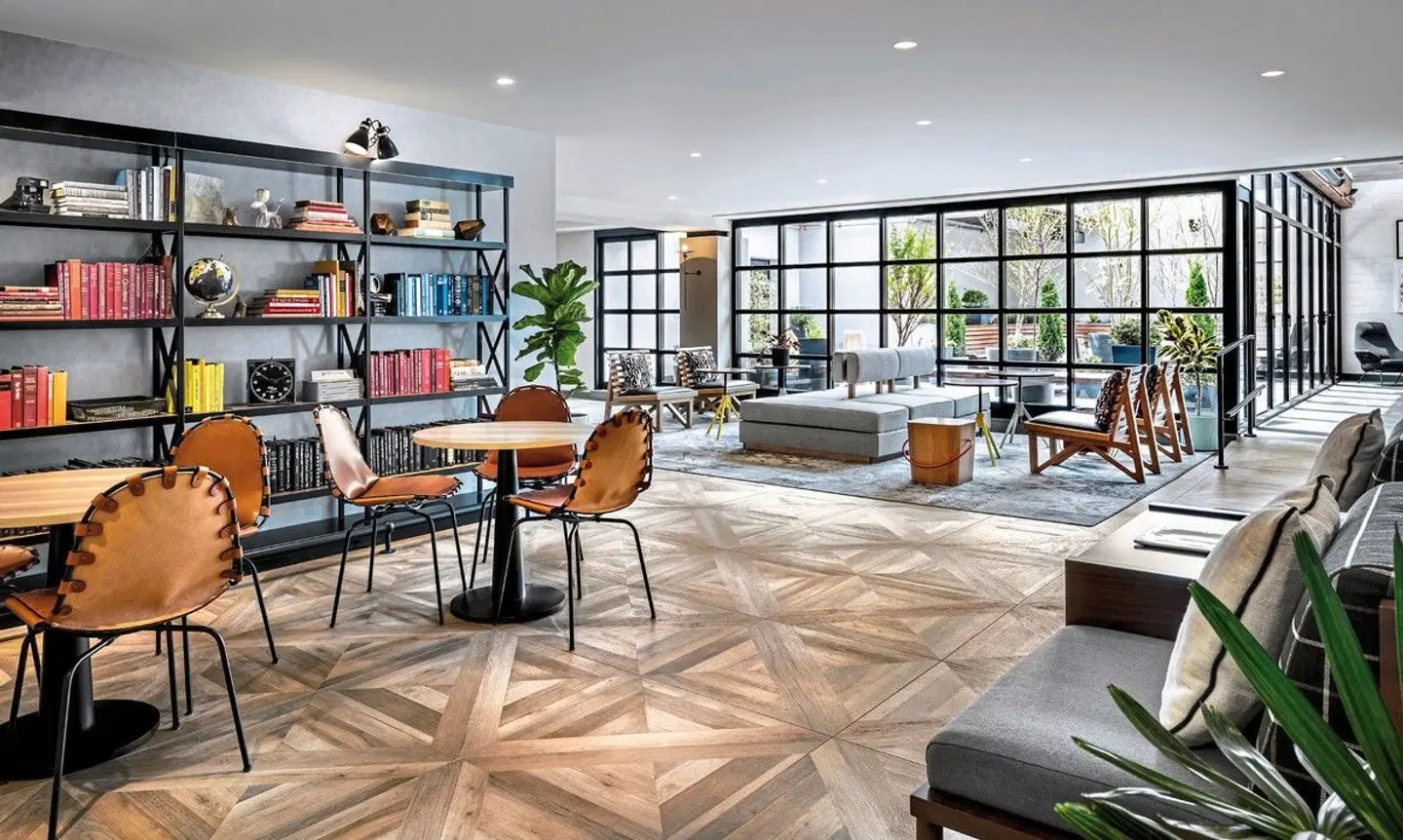 Freepoint Hotel Cambridge, Tapestry Collection by Hilton LOUNGE_LOBBY