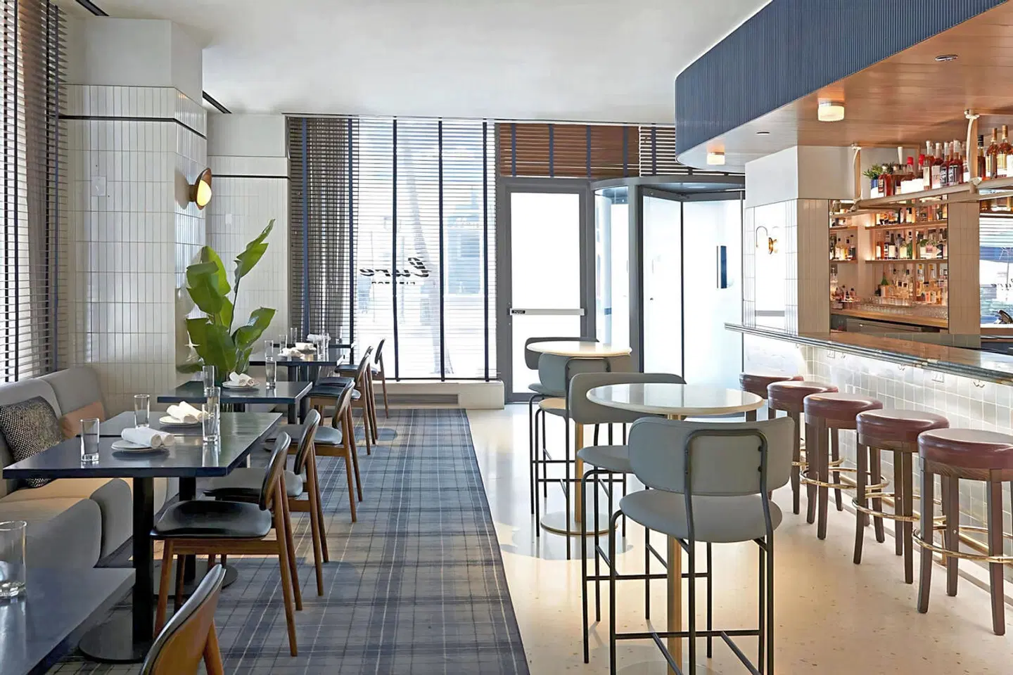 Hotel 55 Chicago Downtown Bar