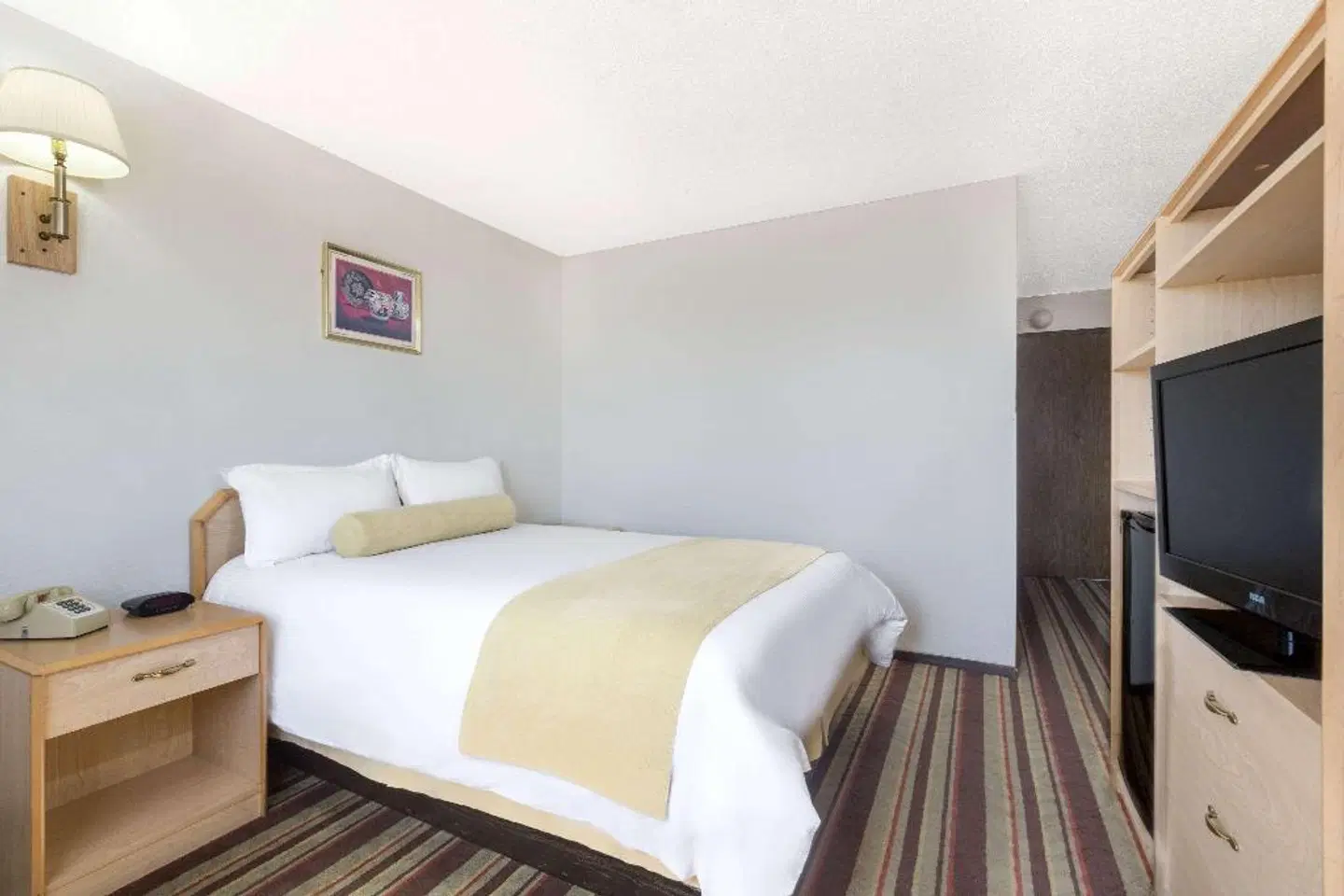 Super 8 by Wyndham Lake Havasu City ROOM_EXAMPLE