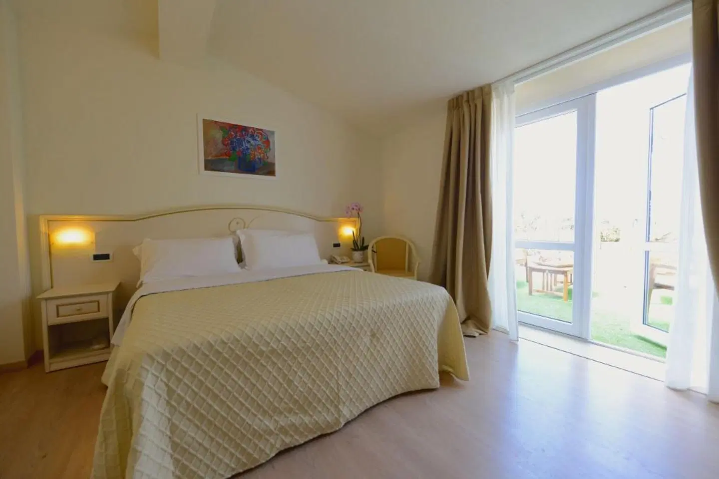 Viscardo ROOM_EXAMPLE