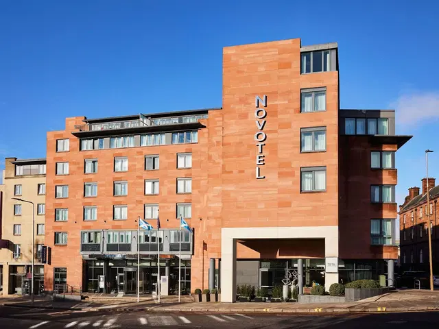 Novotel Edinburgh Centre Hotel EXTERIOR