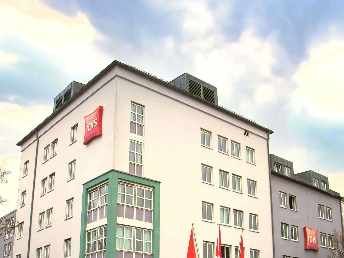 ibis Regensburg City EXTERIOR