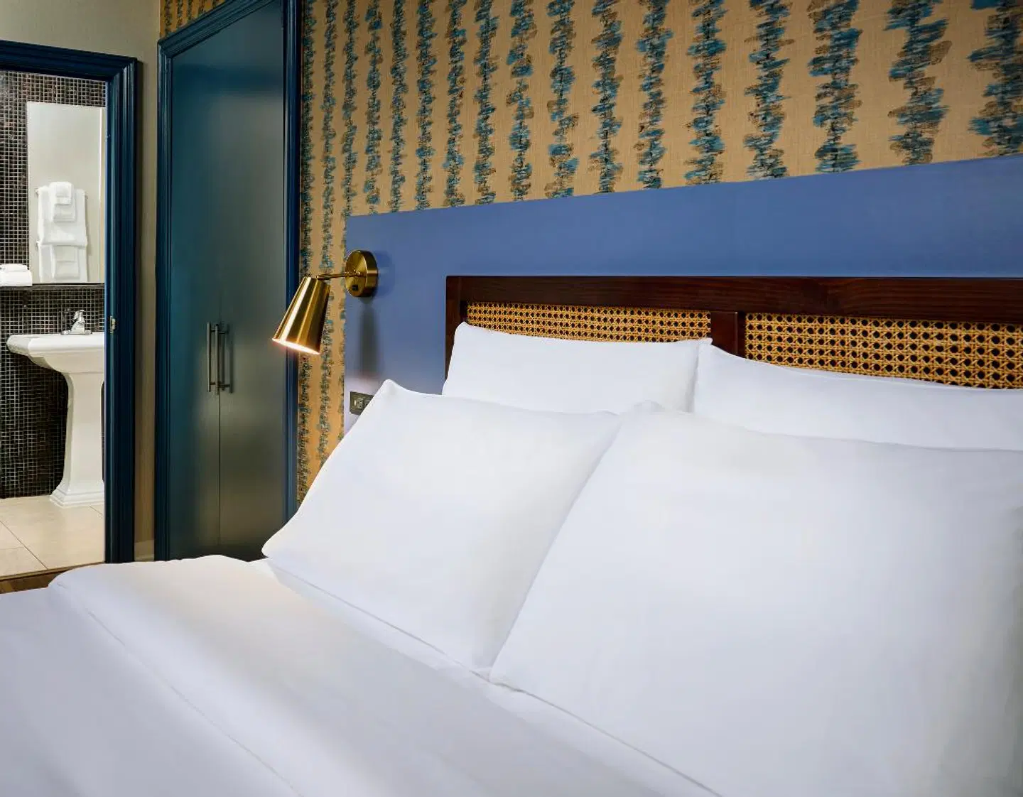 Victoria ROOM_EXAMPLE