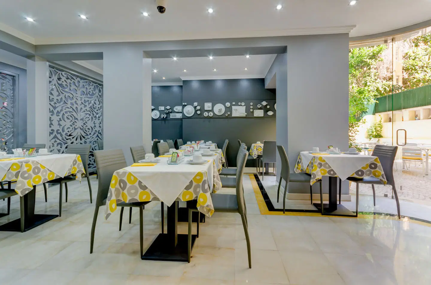 Avenida Park Restaurant