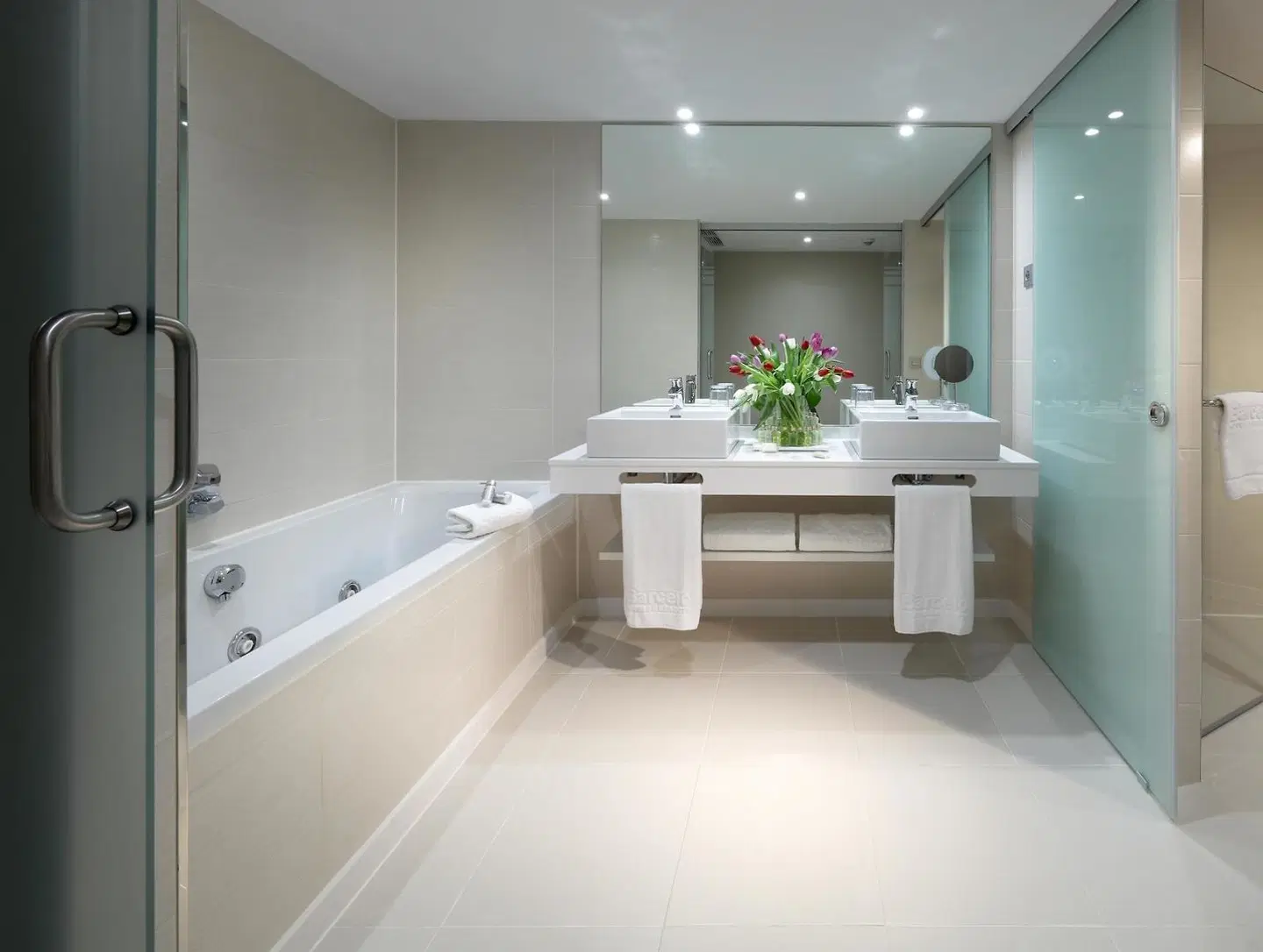 Barceló Bilbao Nervión Badezimmer