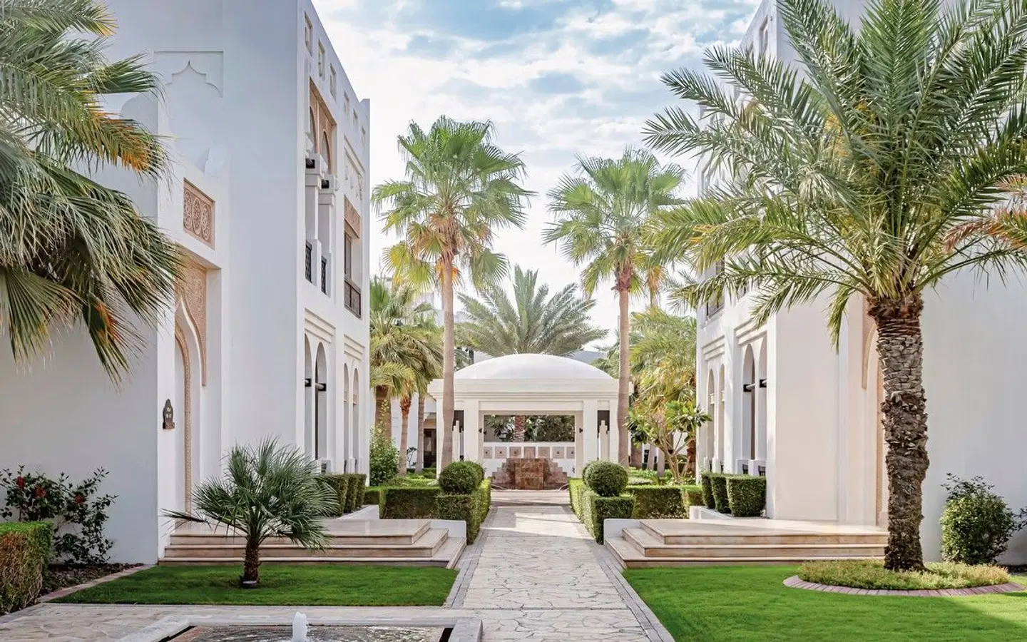 The Ritz-Carlton Sharq Village & Spa EXTERIOR
