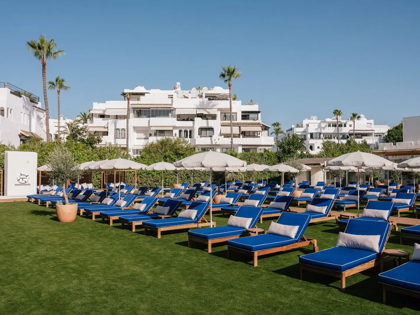 ME Marbella OUTDOOR_POOL