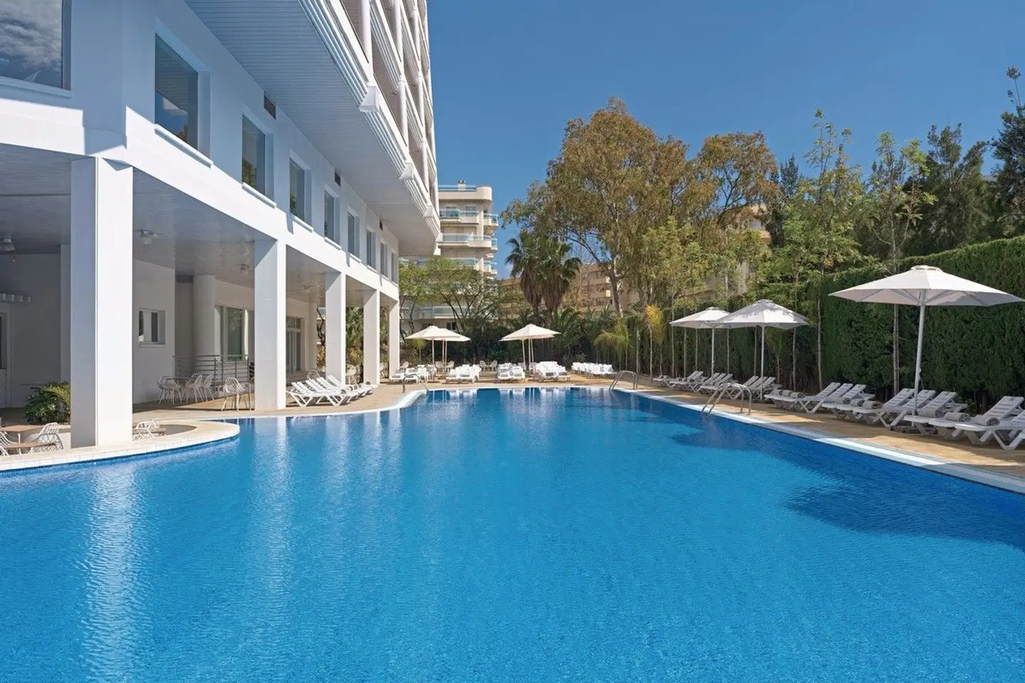 Ponient Pirámide Salou by PortAventura World OUTDOOR_POOL