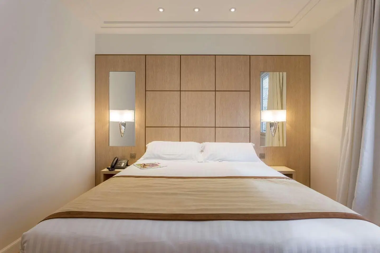 Hôtel de Castiglione ROOM_EXAMPLE