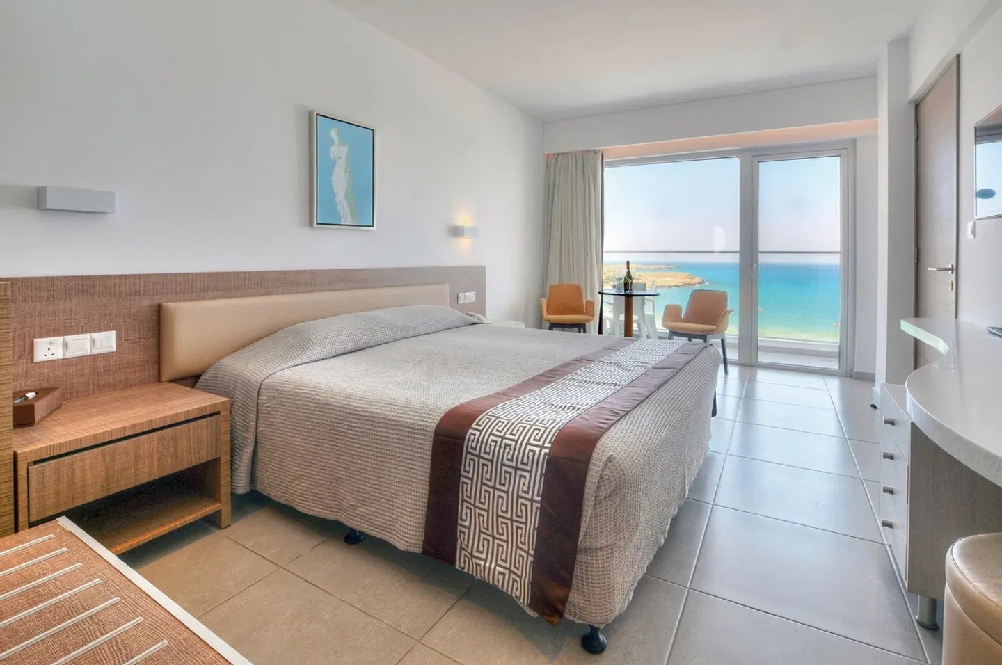 Vassos Nissi Plage Hotel ROOM_EXAMPLE