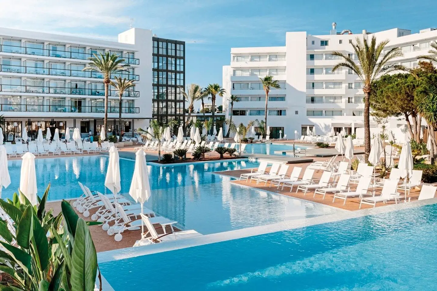 AluaSoul Ibiza OUTDOOR_POOL