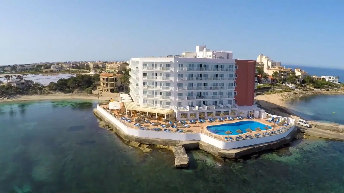 Universal Marques EXTERIOR