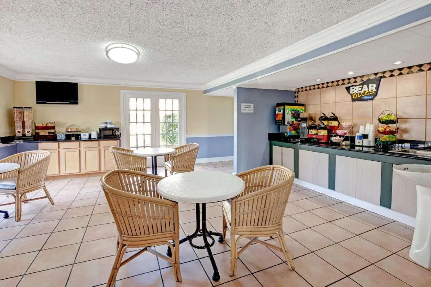 Travelodge by Wyndham North Richland Hills/Dallas/Ft Worth Bar