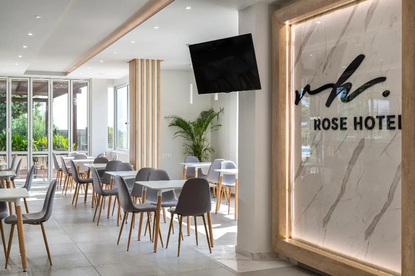 Rose Hotel Restaurant