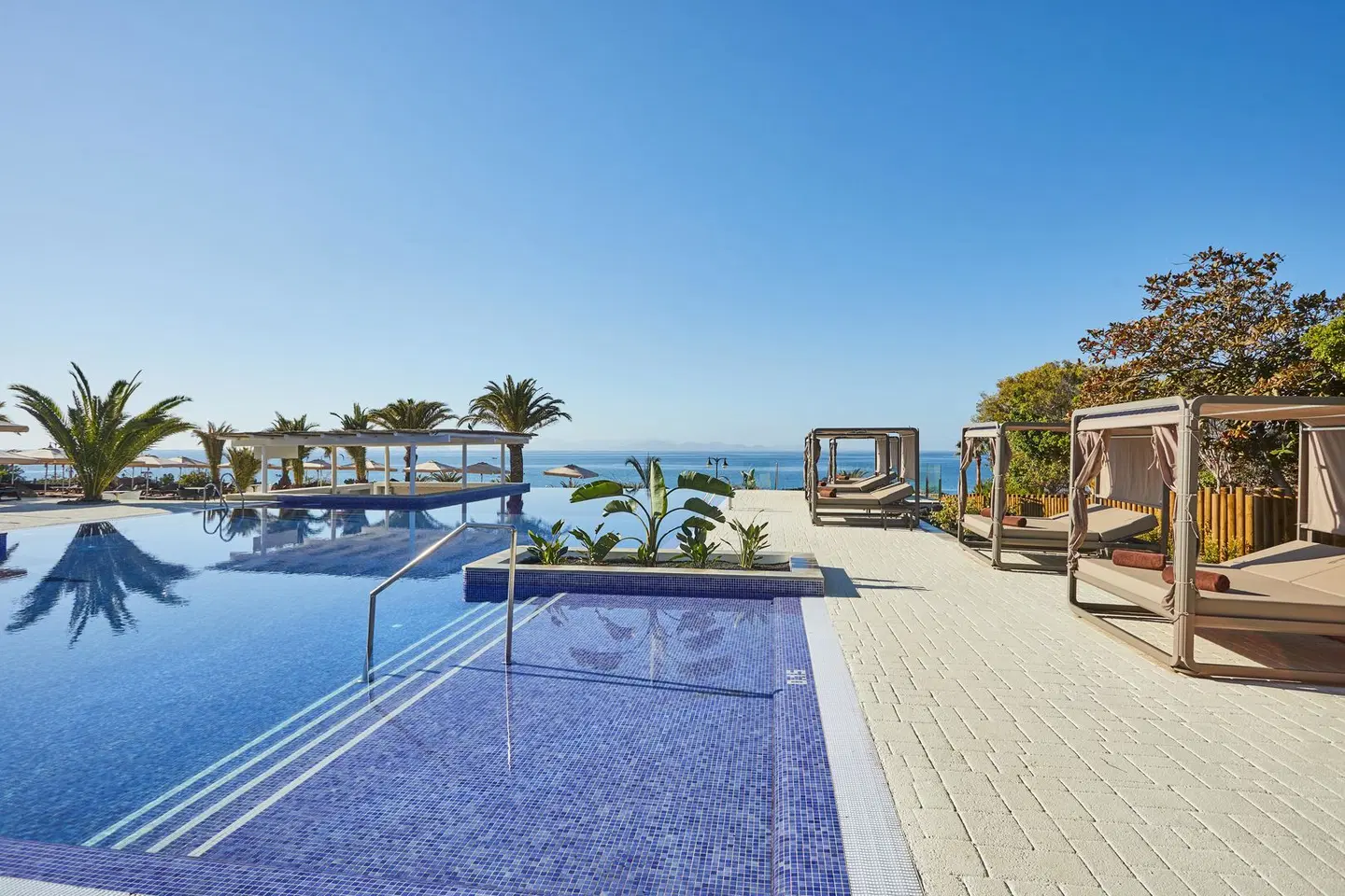 Dreams Lanzarote Playa Dorada Resort & Spa OUTDOOR_POOL