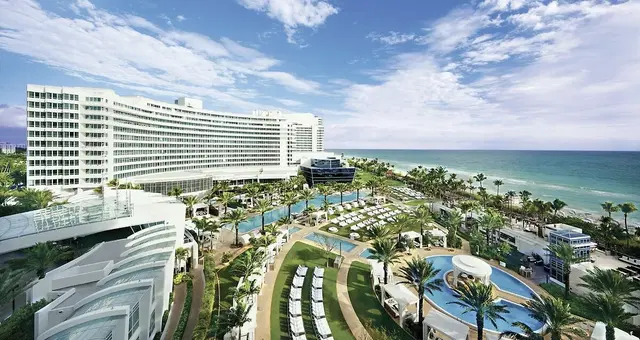 Fontainebleau Miami Beach EXTERIOR