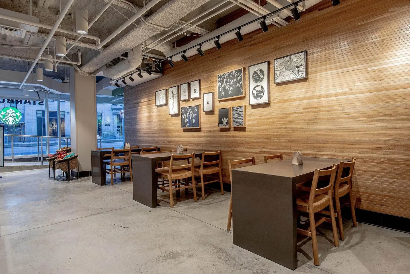 Aloft Philadelphia Downtown Bar