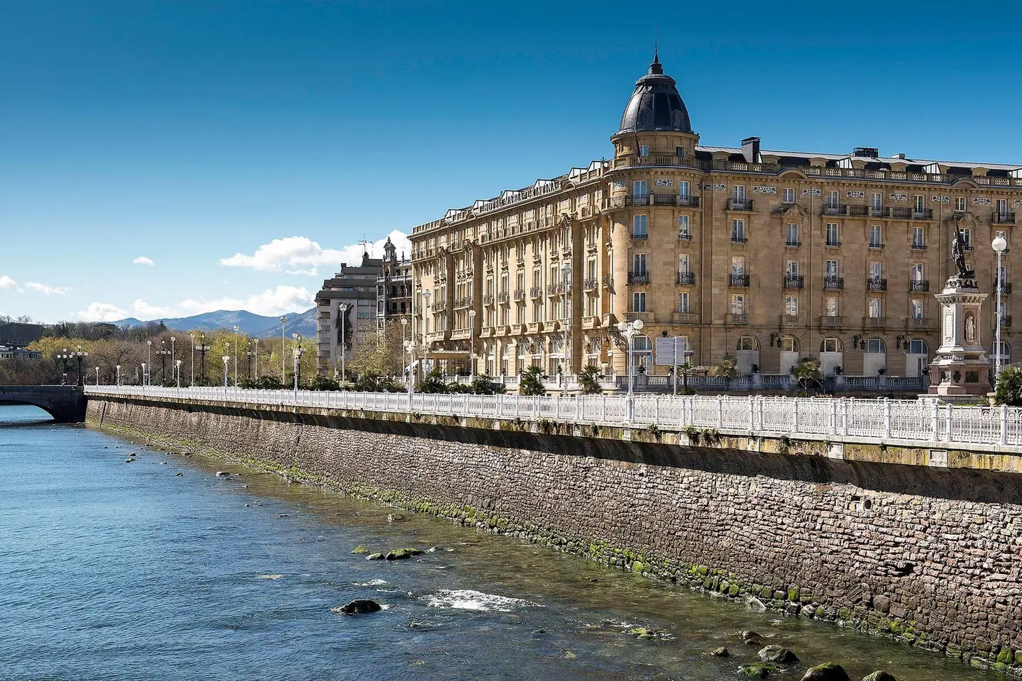 Hotel Maria Cristina, a Luxury Collection Hotel, San Sebastian BEACH
