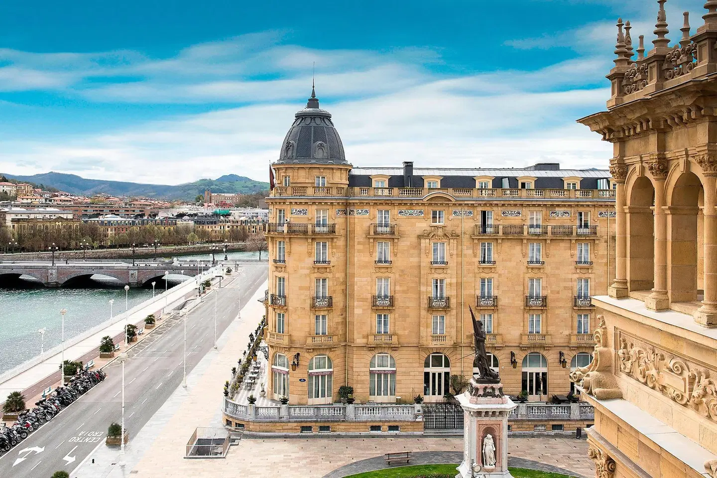 Hotel Maria Cristina, a Luxury Collection Hotel, San Sebastian EXTERIOR