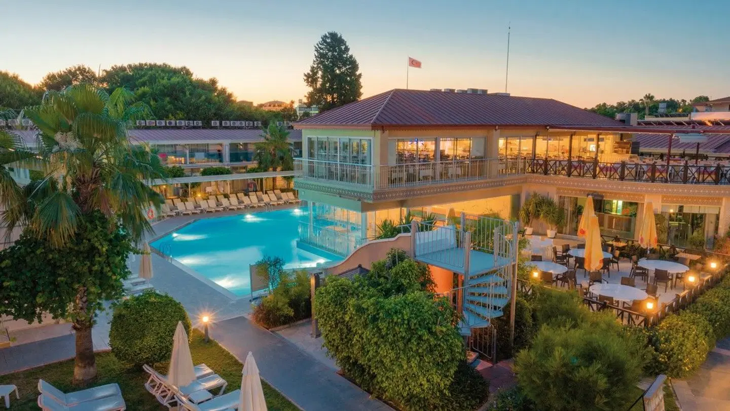 Sun Club Side Hotel EXTERIOR