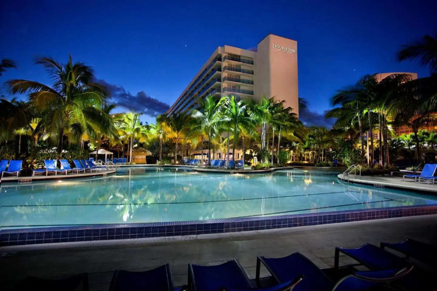 DoubleTree Resort by Hilton Hollywood Beach OUTDOOR_POOL