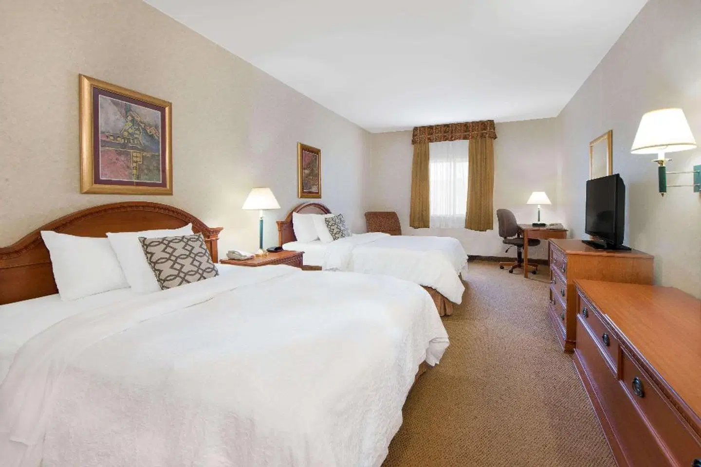 Days Inn & Suites by Wyndham Dumas ROOM_EXAMPLE