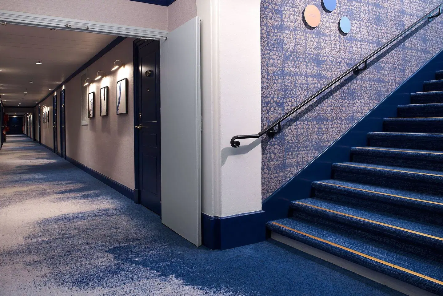 Paris Marriott Opera Ambassador Hotel BATHROOM