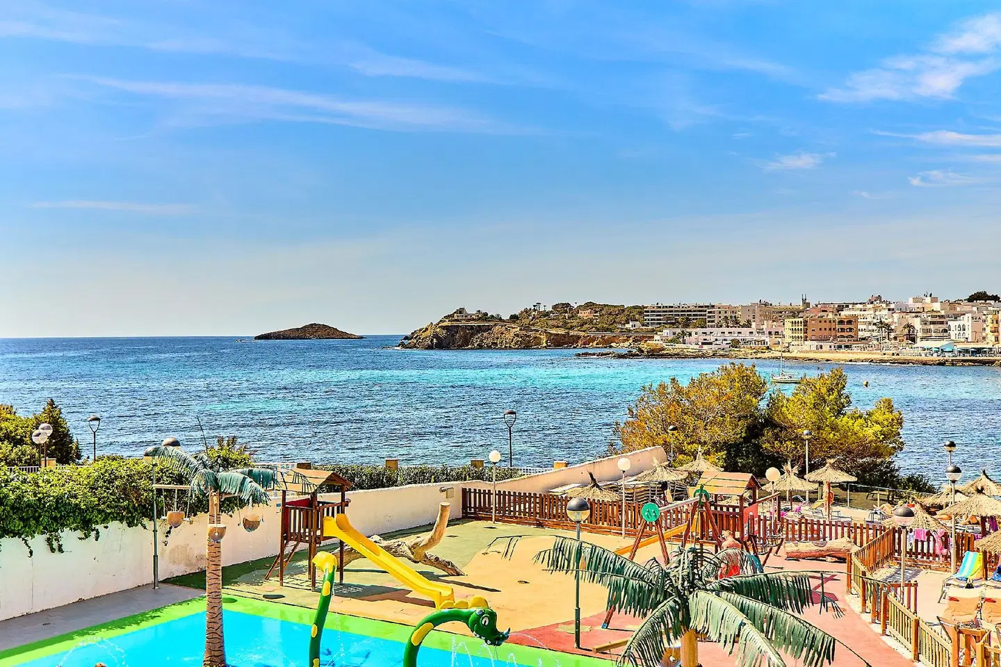 Leonardo Royal Ibiza Santa Eulalia Terrasse