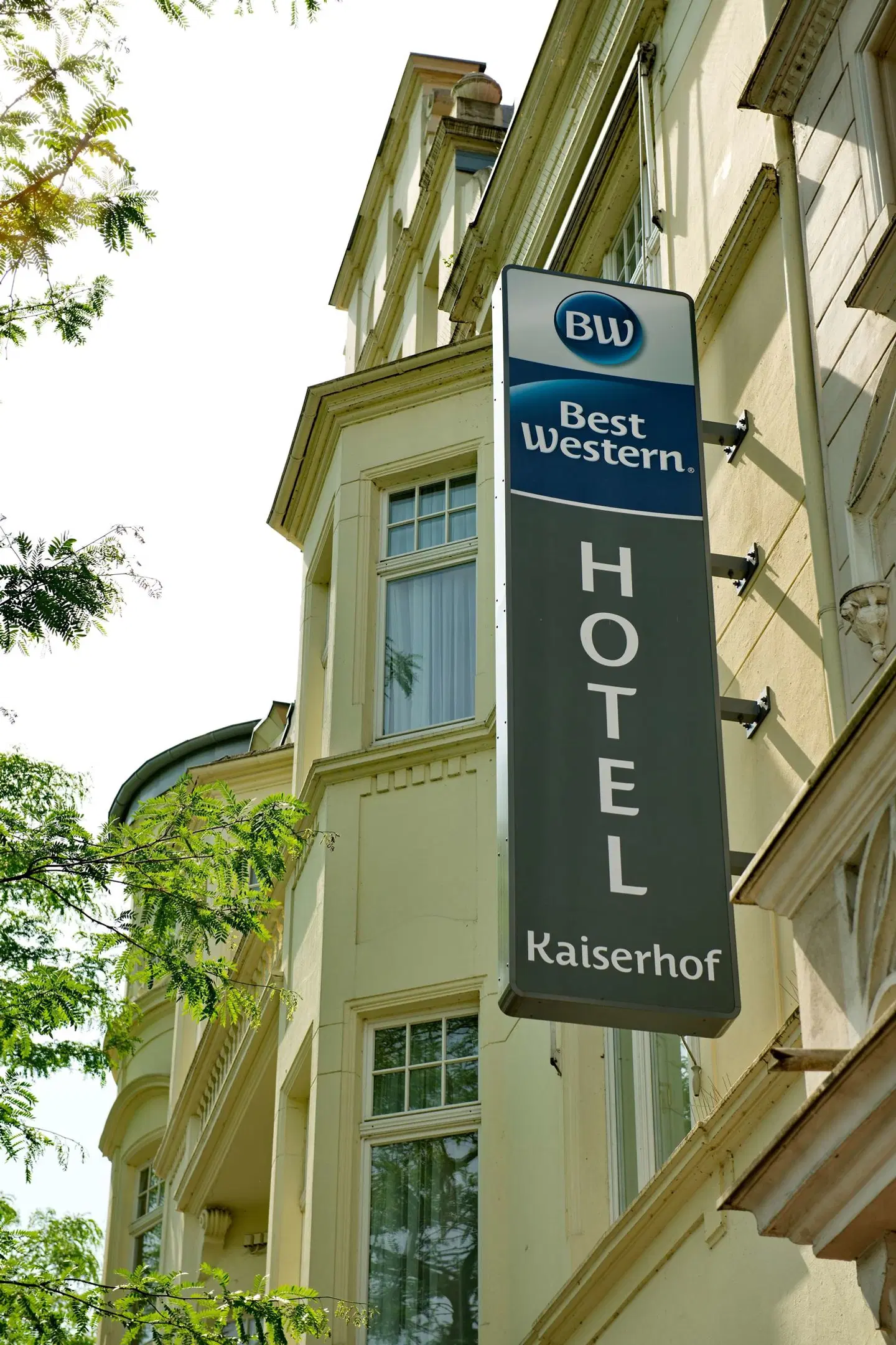 Best Western Hotel Kaiserhof EXTERIOR