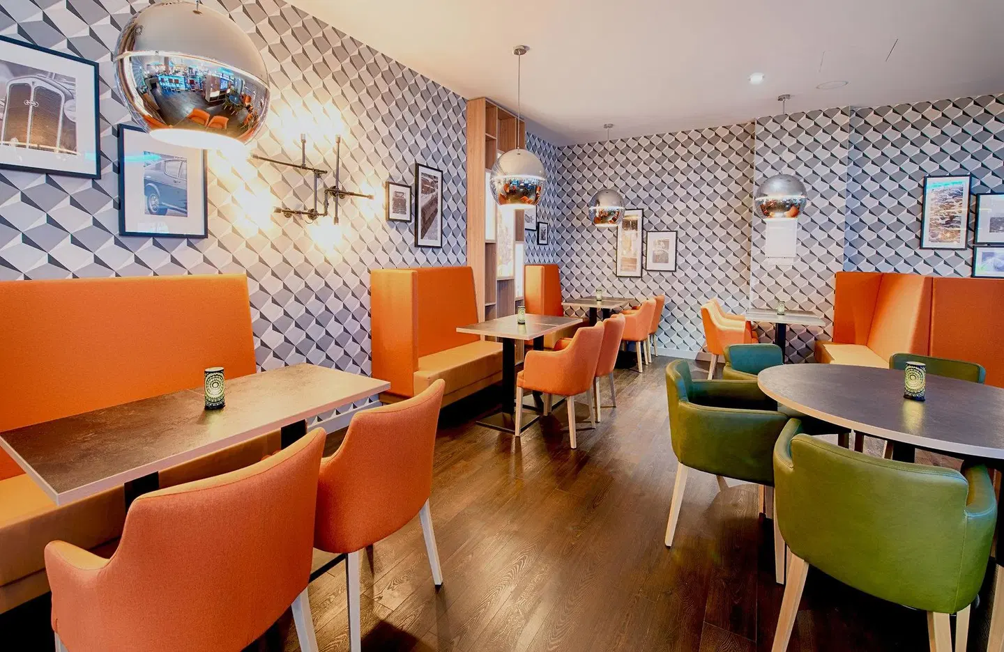 Leonardo Hotel Wolfsburg City Center Bar