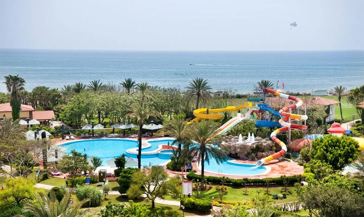 Belconti Resort Hotel OUTDOOR_POOL