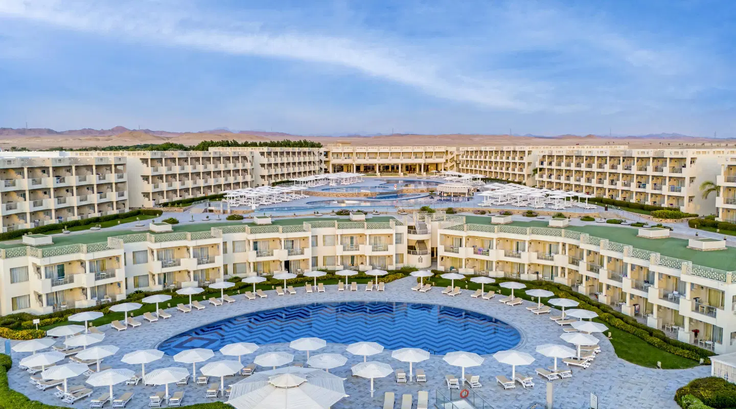 Sirena Beach Resort & Spa EXTERIOR