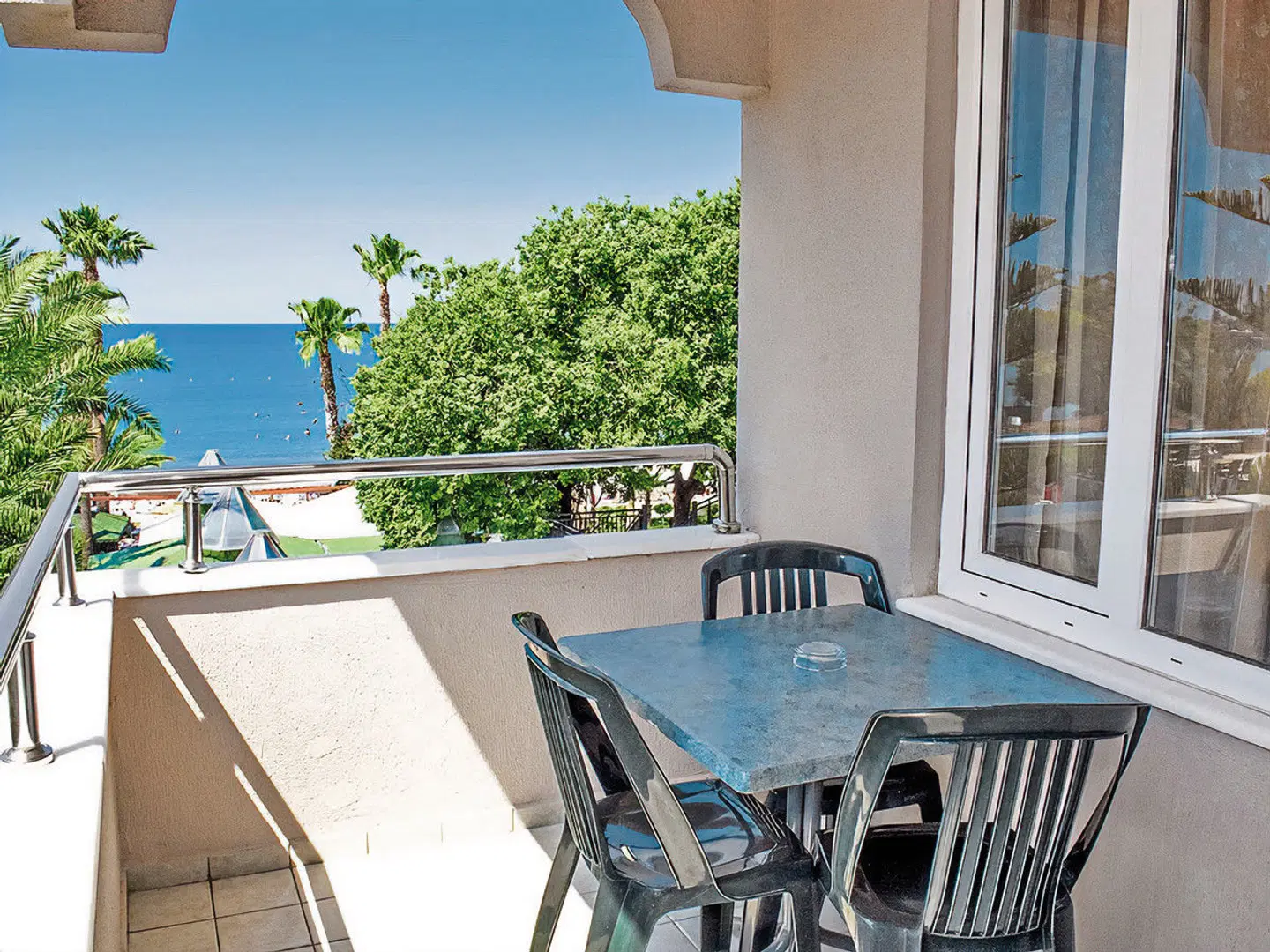 Side Bay Hotel Terrasse