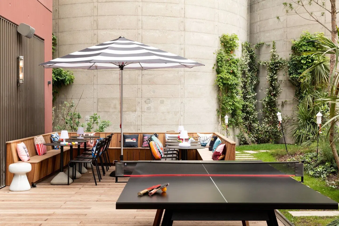Moxy Bordeaux Terrasse