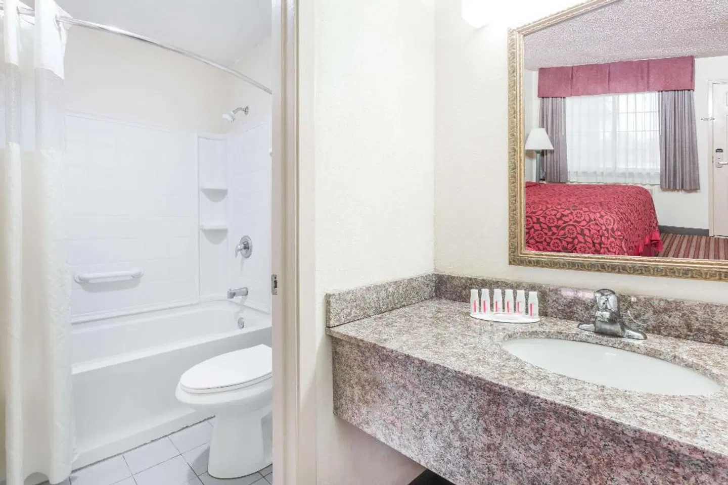 Days Inn by Wyndham Portland/Corpus Christi Badezimmer