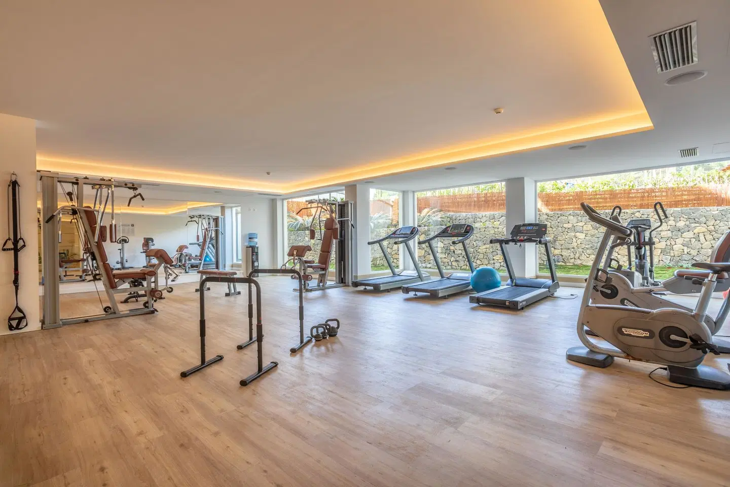 Zafiro Bahía SPORTS_AND_LEISURE