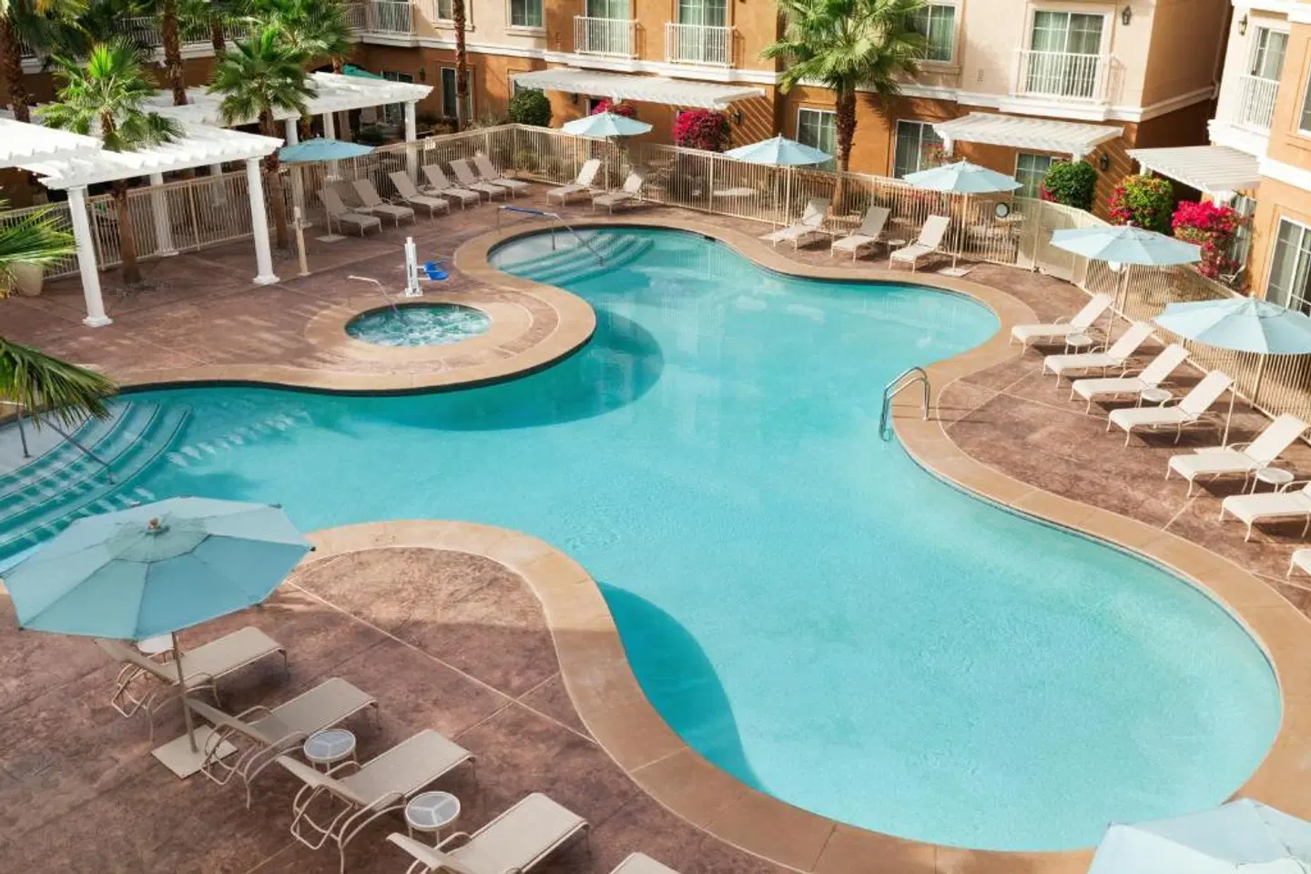 Homewood Suites by Hilton La Quinta OUTDOOR_POOL