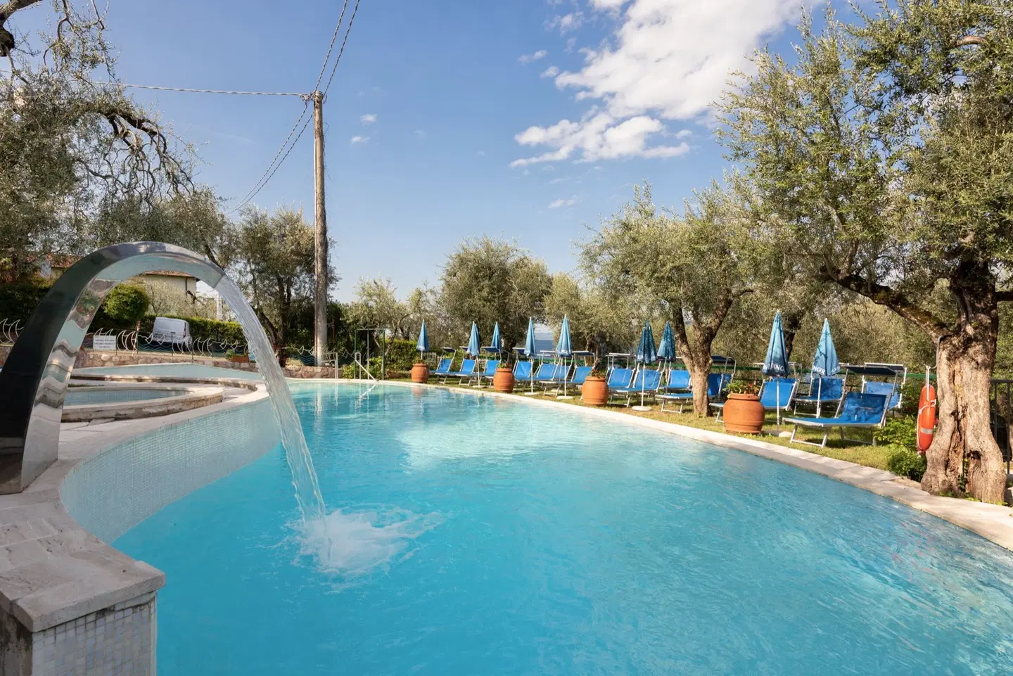 Internazionale OUTDOOR_POOL