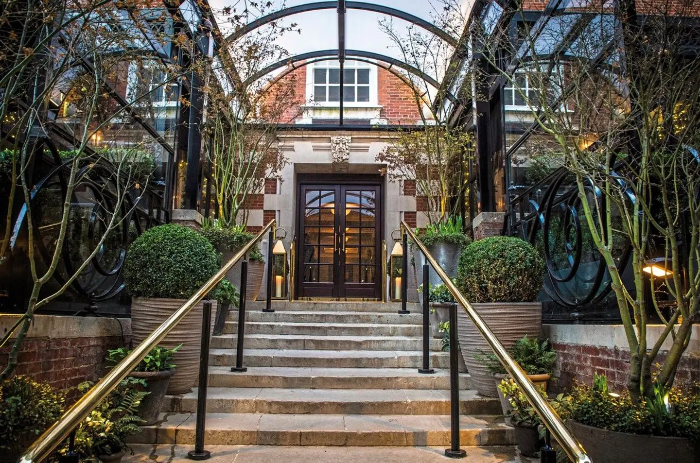 The Bloomsbury Hotel EXTERIOR