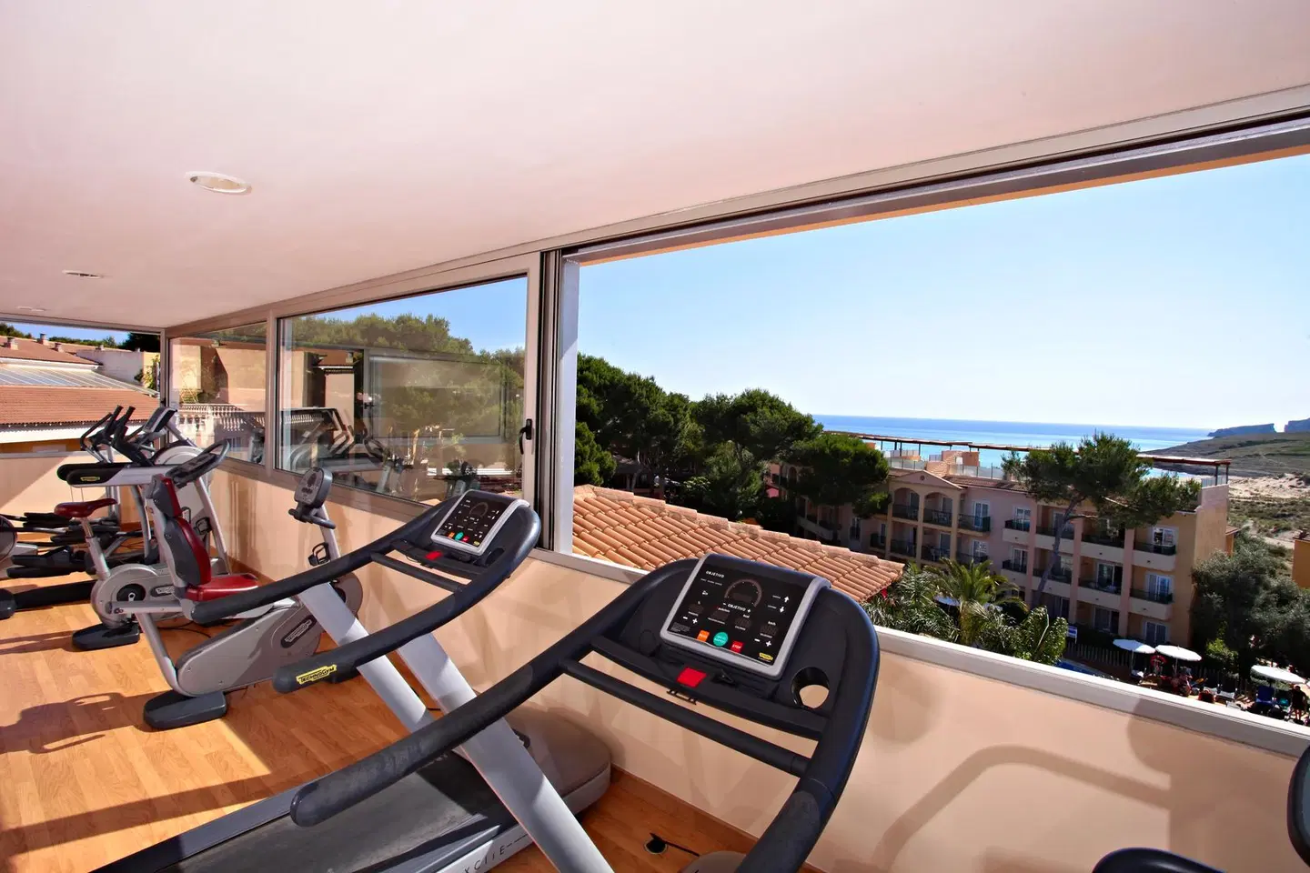 Zafiro Cala Mesquida SPORTS_AND_LEISURE