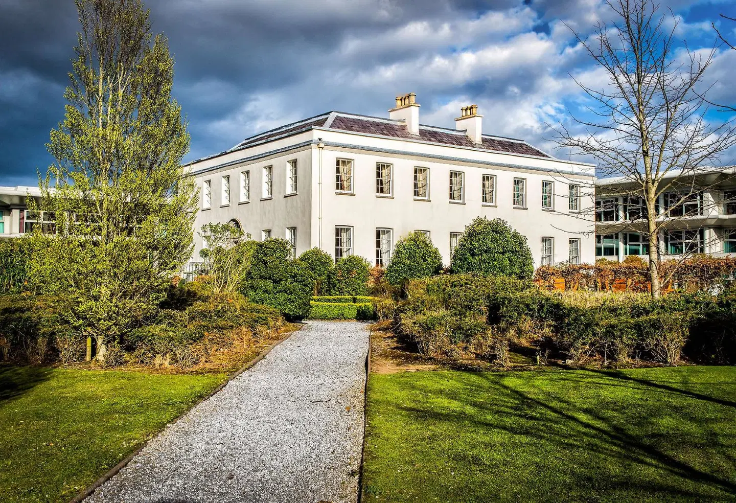 Radisson Blu Hotel & Spa EXTERIOR